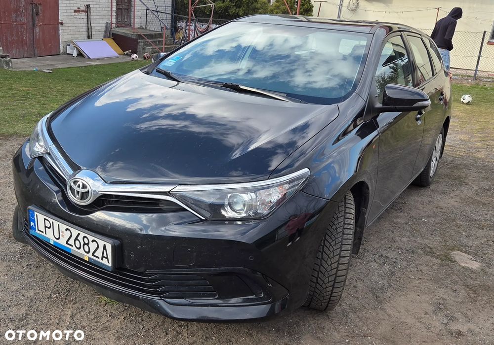 Toyota Auris 1.6 Selection - 6