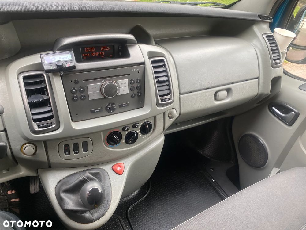 Opel Vivaro - 14
