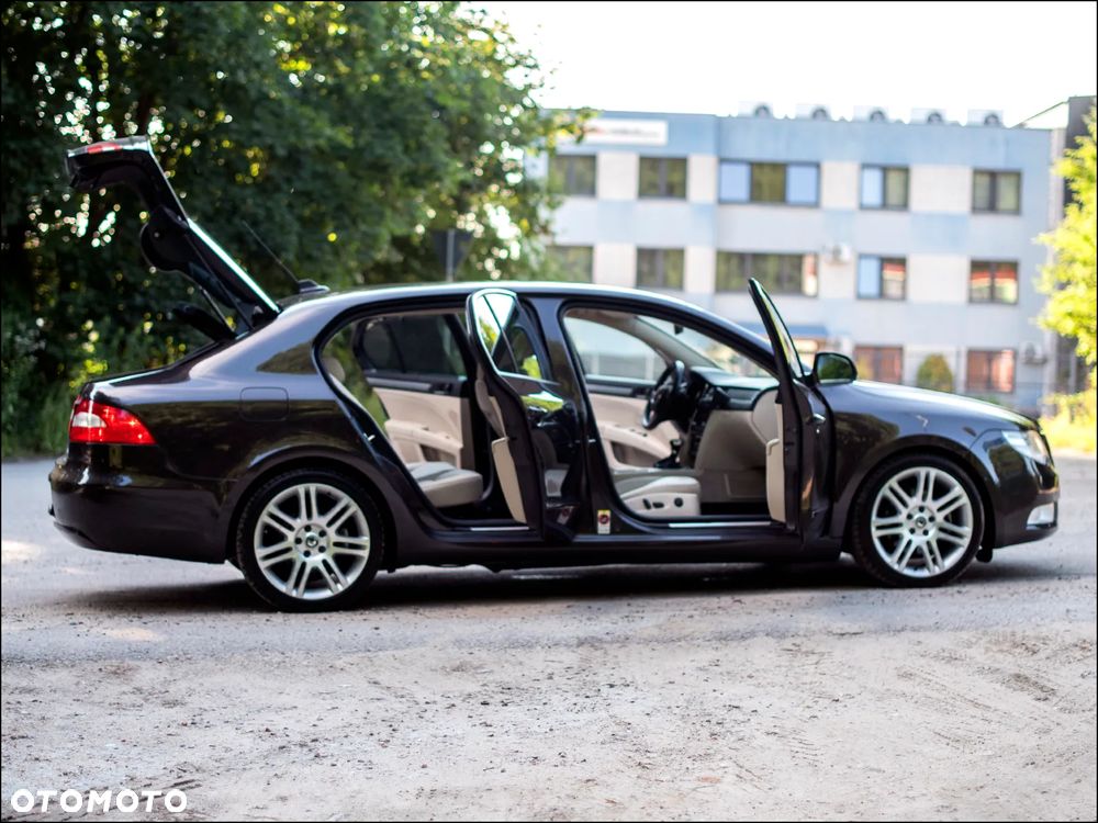 Skoda Superb - 14