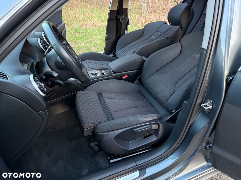 Audi A3 Sportback 1.8 TFSI Quattro Attraction S tronic - 32