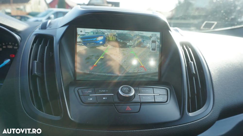 Ford Kuga 1.5 EcoBoost 2x4 ST-Line - 31