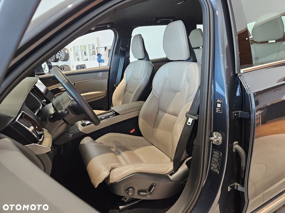 Volvo XC 90 - 11