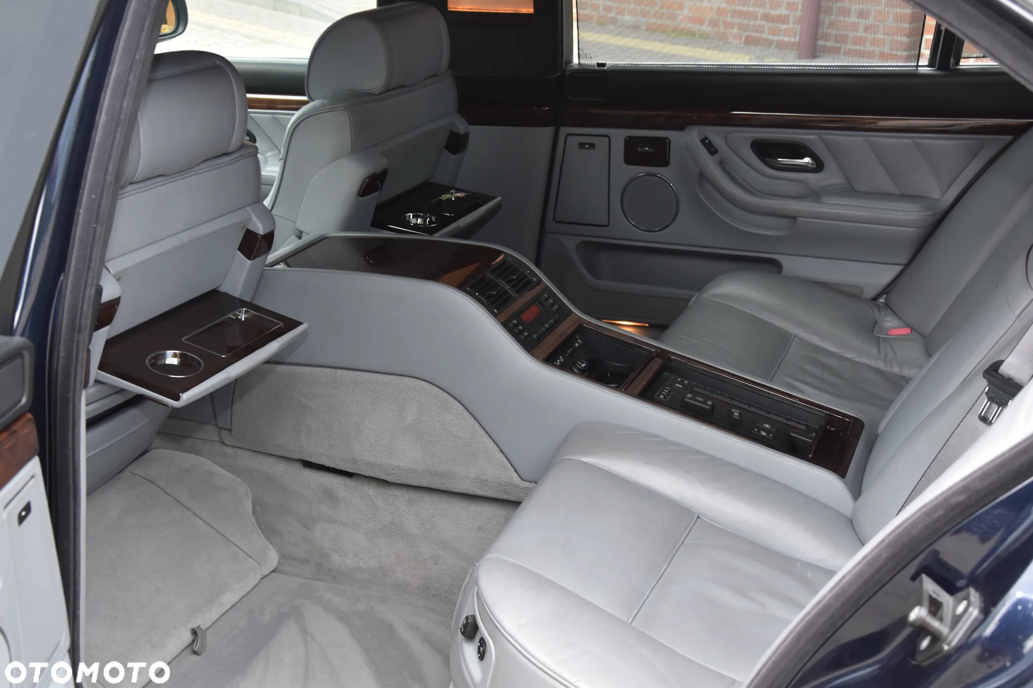 BMW Seria 7 750iL - 33