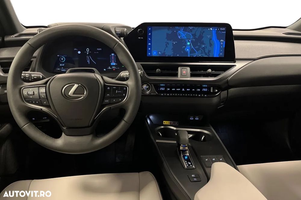 Lexus UX 300h F SPORT Design - 11