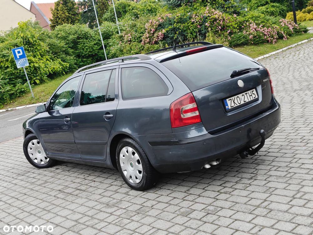 Skoda Octavia 1.9 TDI DPF Ambiente - 2