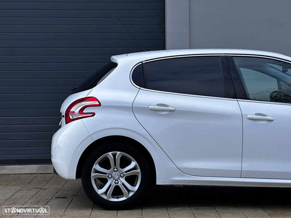 Peugeot 208 PureTech 82 Active - 3