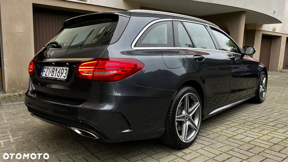 Mercedes-Benz Klasa C 200 4-Matic 7G-TRONIC - 38