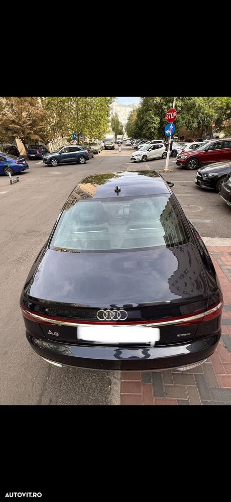 Audi A8 - 7