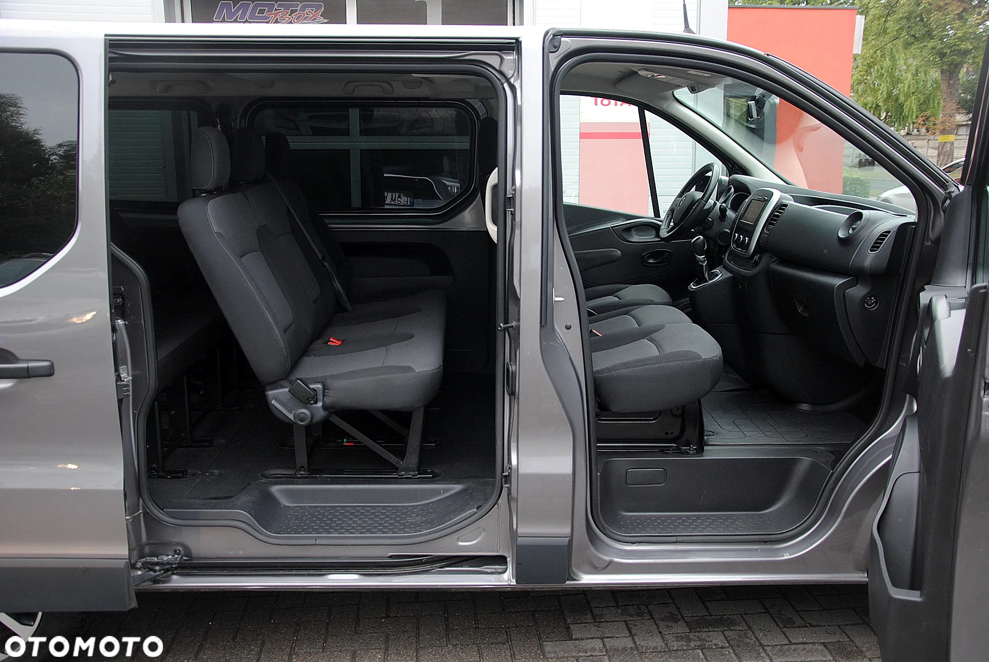 Renault Trafic SpaceClass 2.0 dCi EDC - 10