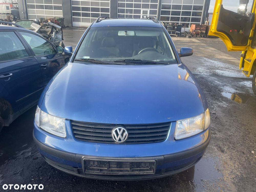 VW PASSAT B5 na części!!! Kolor : LR5V