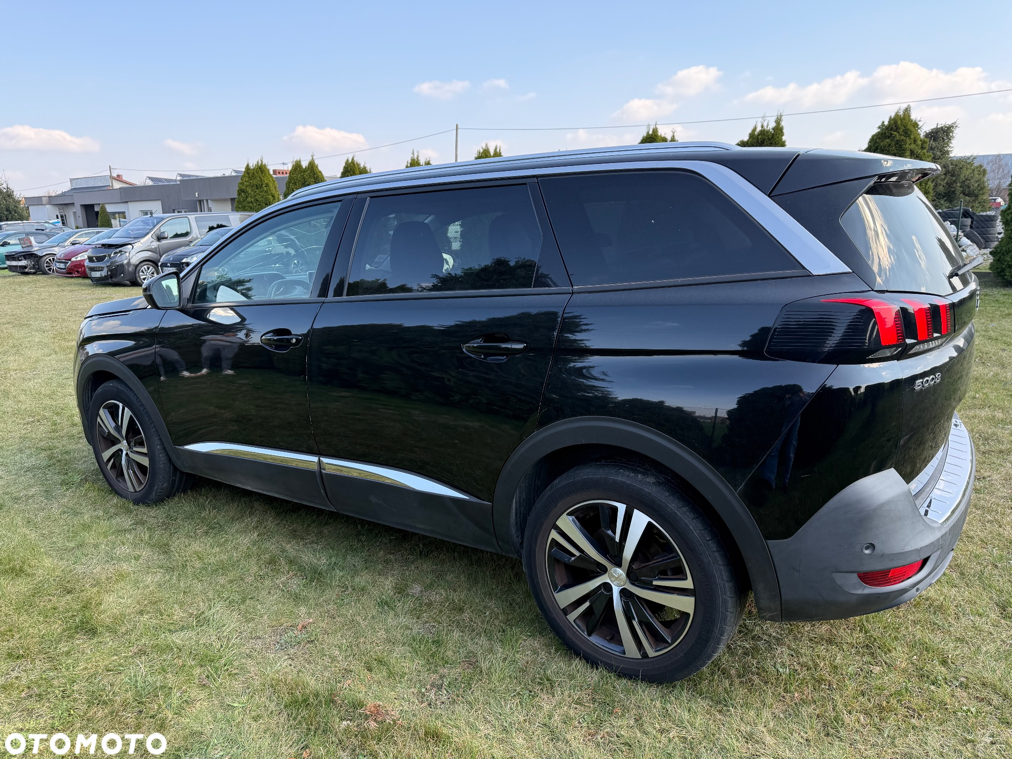 Peugeot 5008 1.5 BlueHDi Allure Pack S&S EAT8 - 17