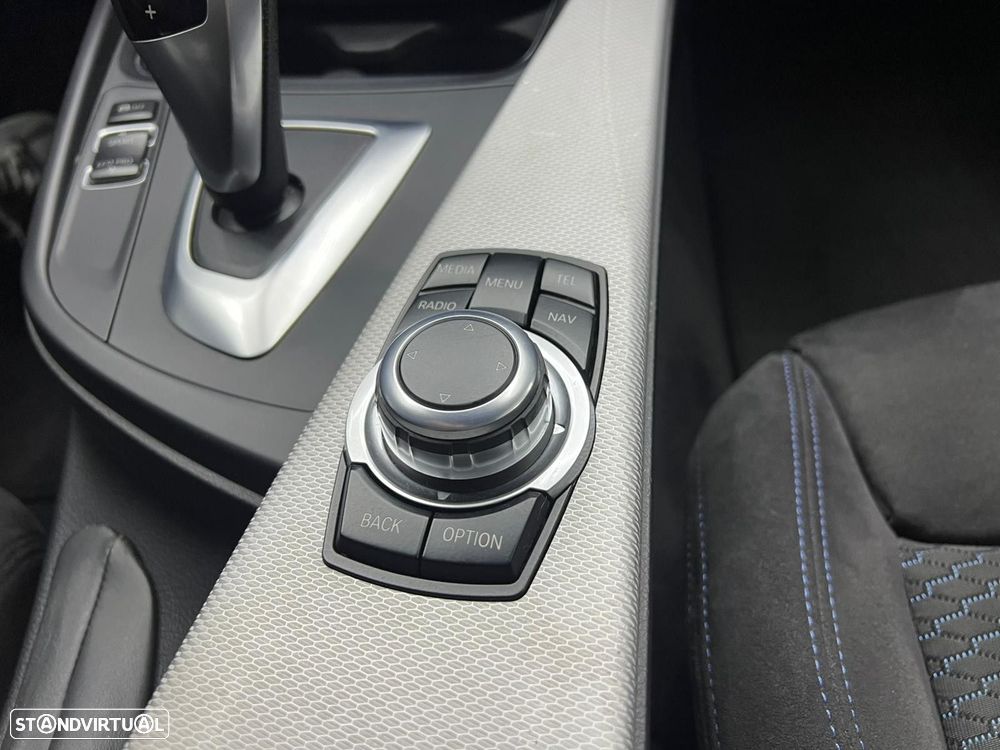 BMW 318 d Pack M Auto - 31