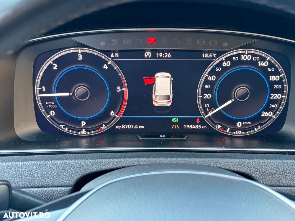 Volkswagen Golf 2.0 TDI SCR DSG IQ.DRIVE - 30