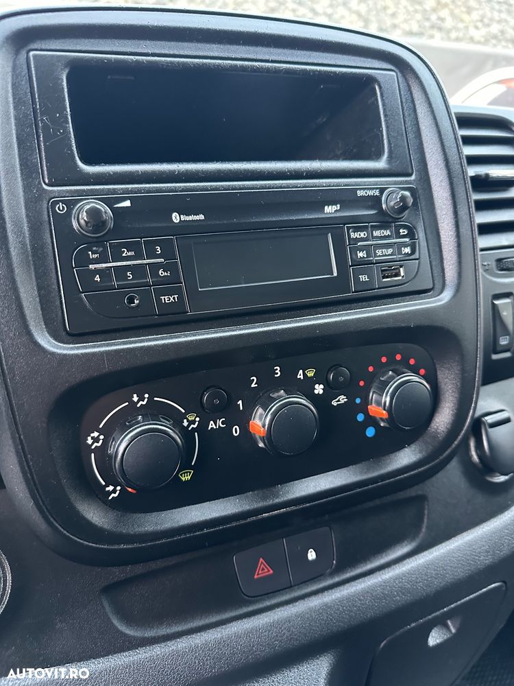 Renault Trafic ENERGY dCi 125 Combi Expression - 9