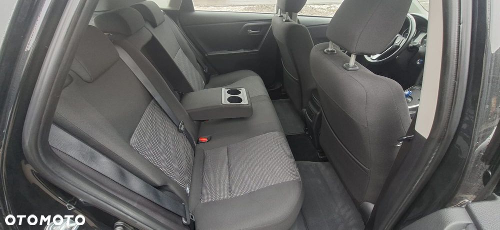 Toyota Auris - 23
