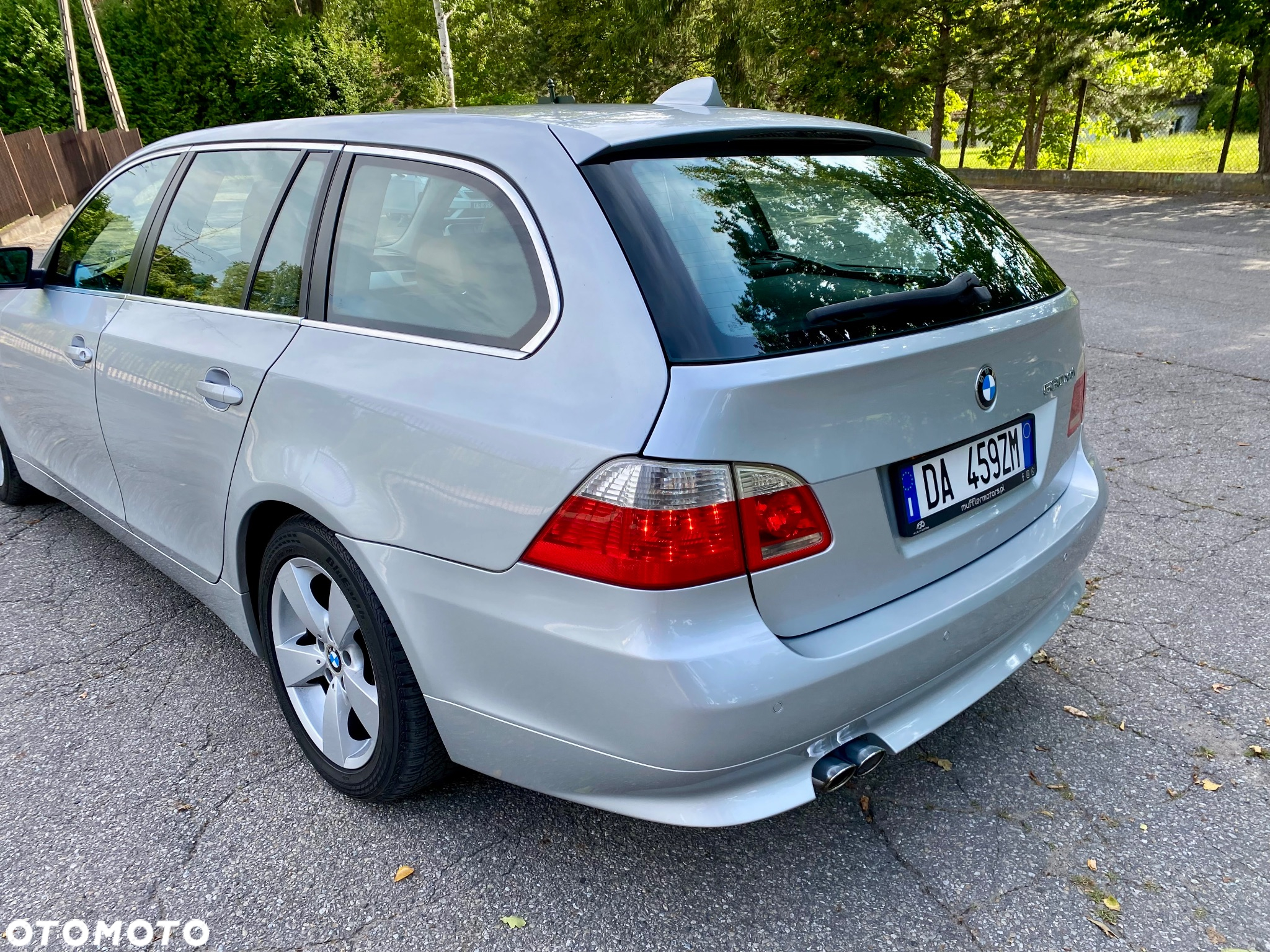 BMW Seria 5 530xd Touring - 4