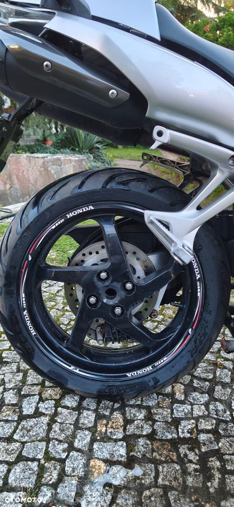 Honda VFR - 2