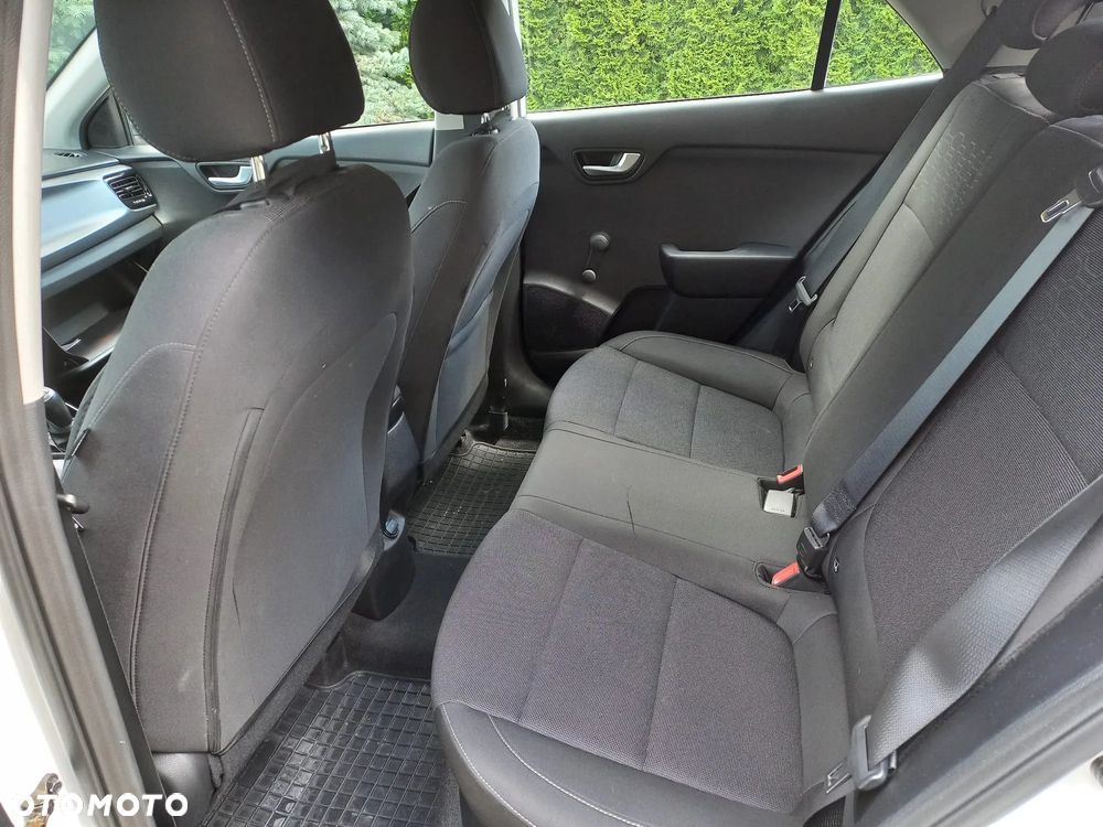 Kia Rio 1.4 L - 4