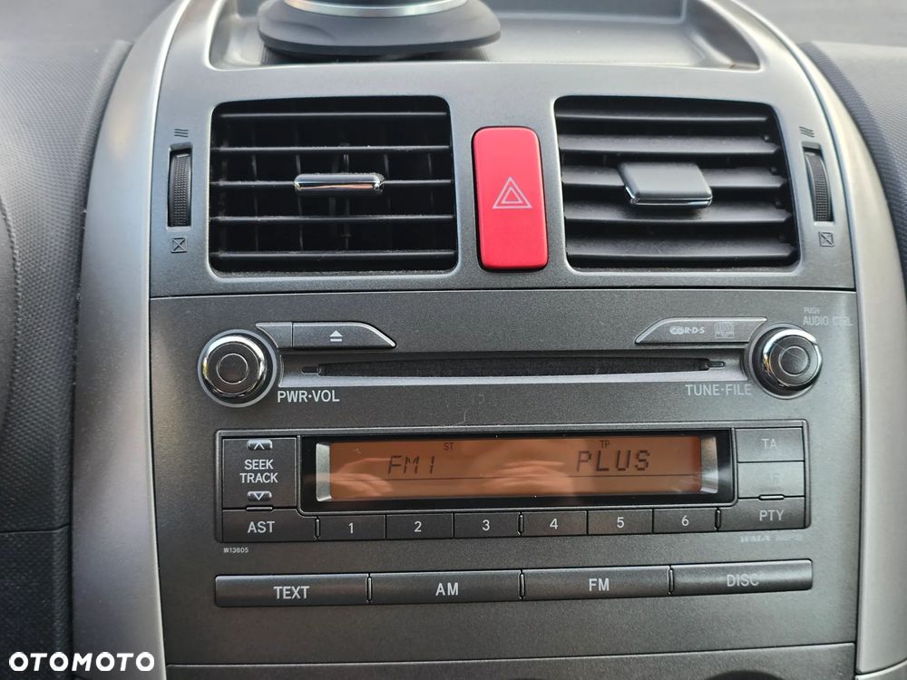 Toyota Auris - 33
