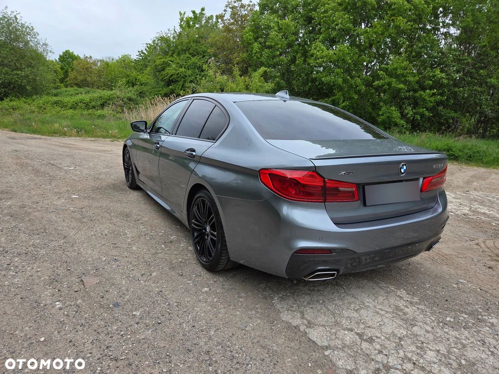 BMW Seria 5 530i xDrive M Sport sport - 18