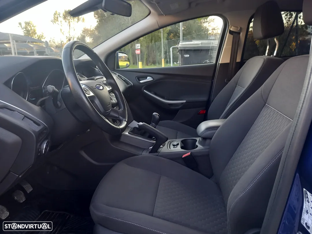 Ford Focus 1.0 SCTi Titanium - 12
