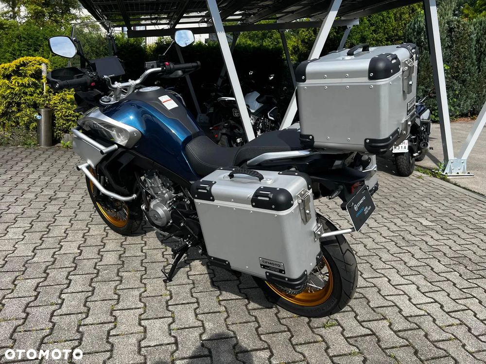 CFMoto 800MT Touring - 9