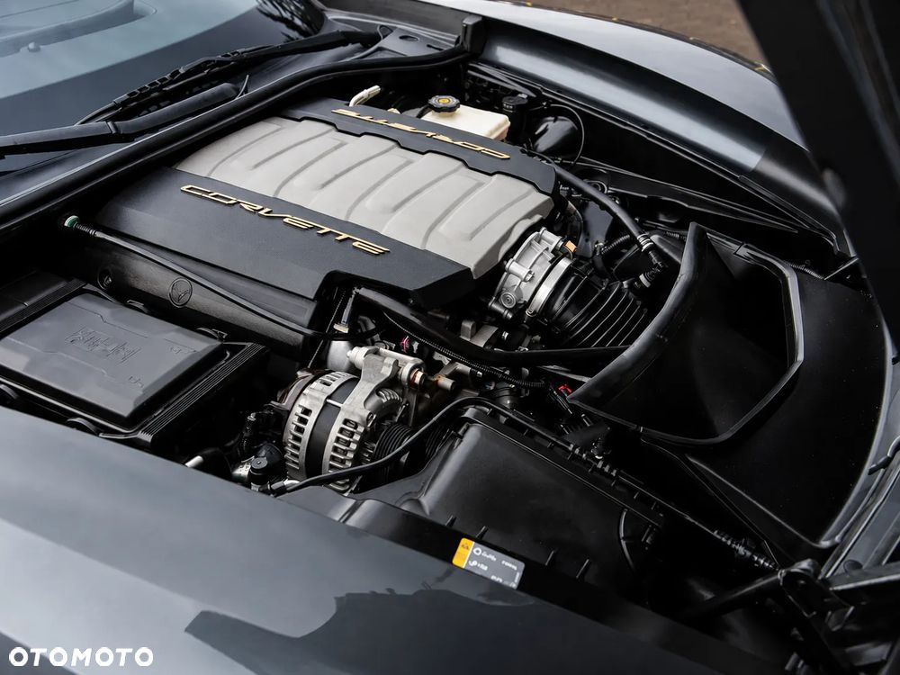 Chevrolet Corvette - 23