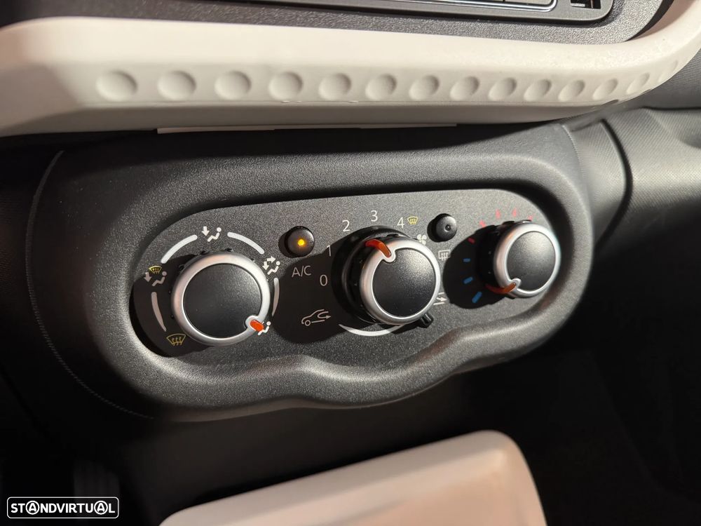 Renault Twingo 1.0 SCe Dynamique - 26
