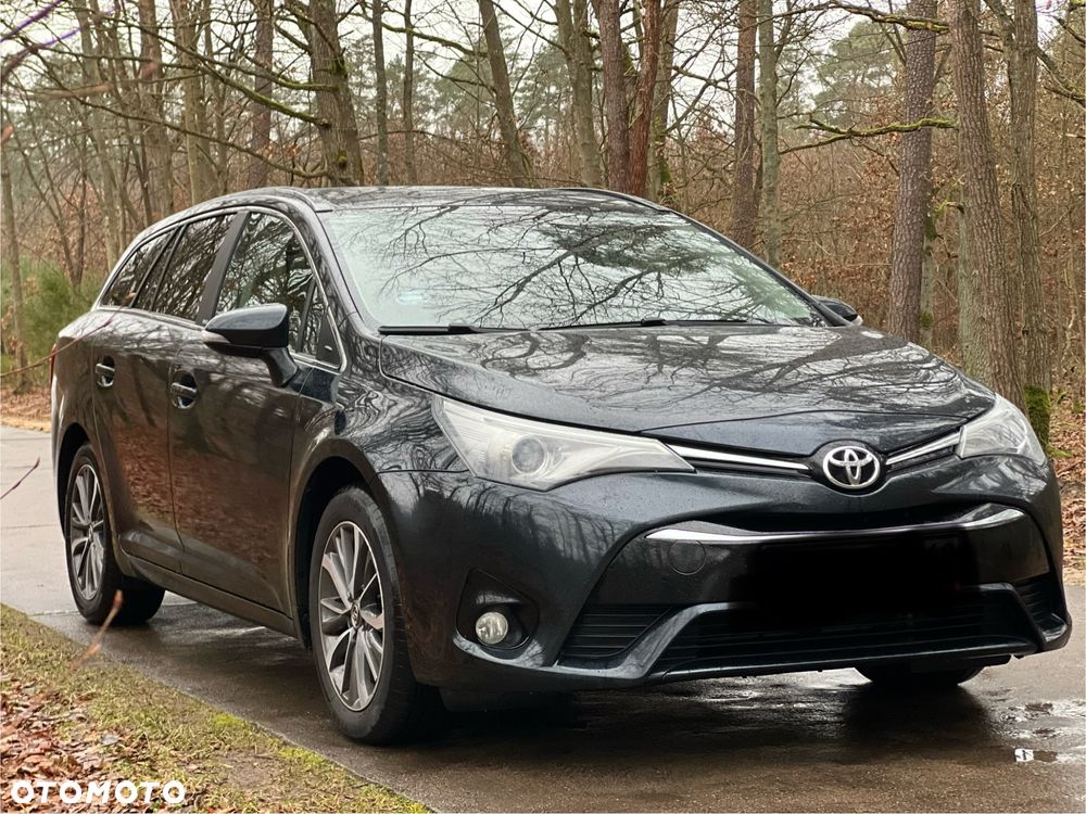 Toyota Avensis - 5
