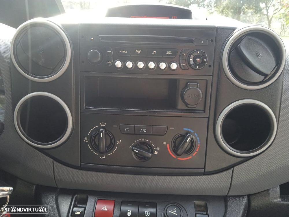 Citroën Berlingo XL (Longa) 1.6 Hdi 100cv 3 lugares 5 portas - 29