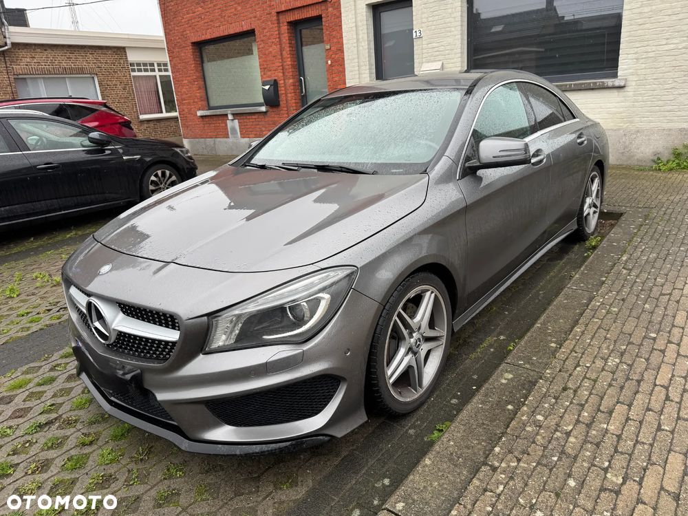 Mercedes-Benz CLA 220 CDI 7G-DCT AMG Line - 1