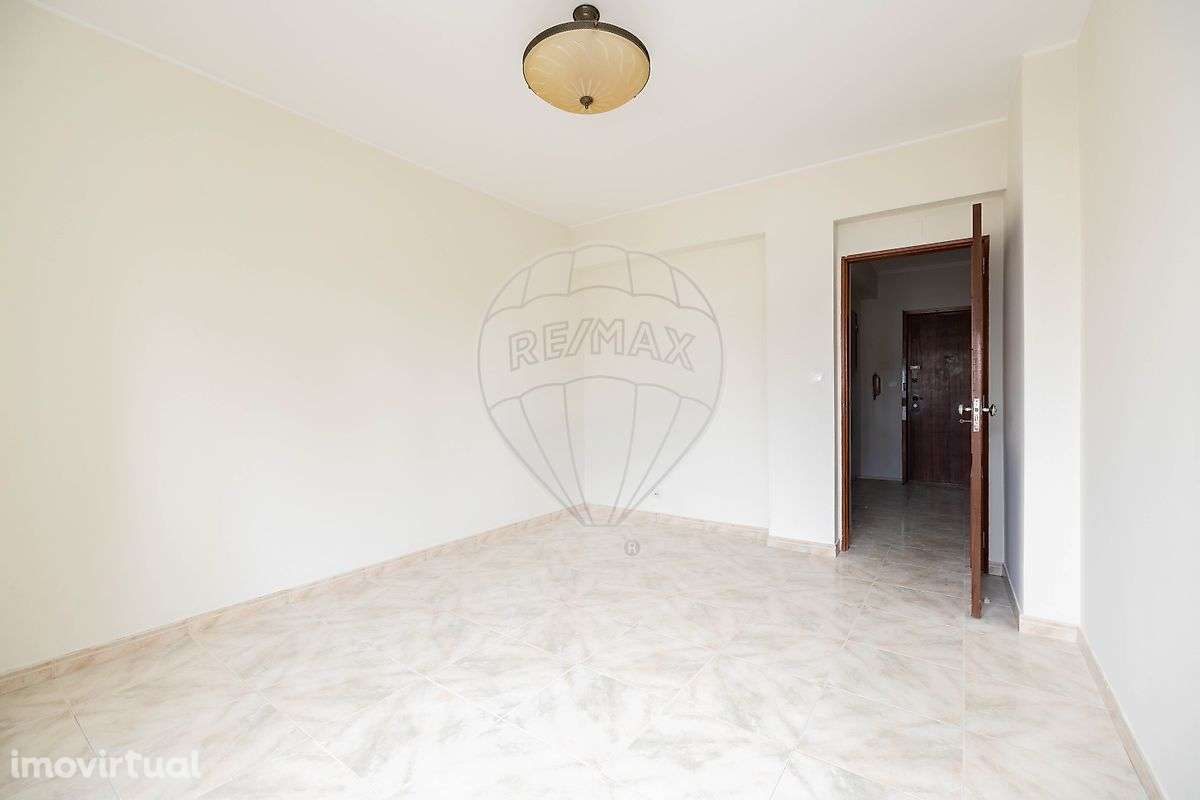 Apartamento T1 para venda - Grande imagem: 2/21