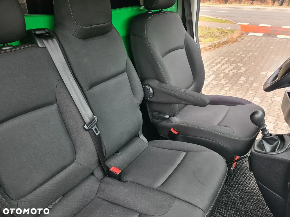 Renault TRAFIC - 19