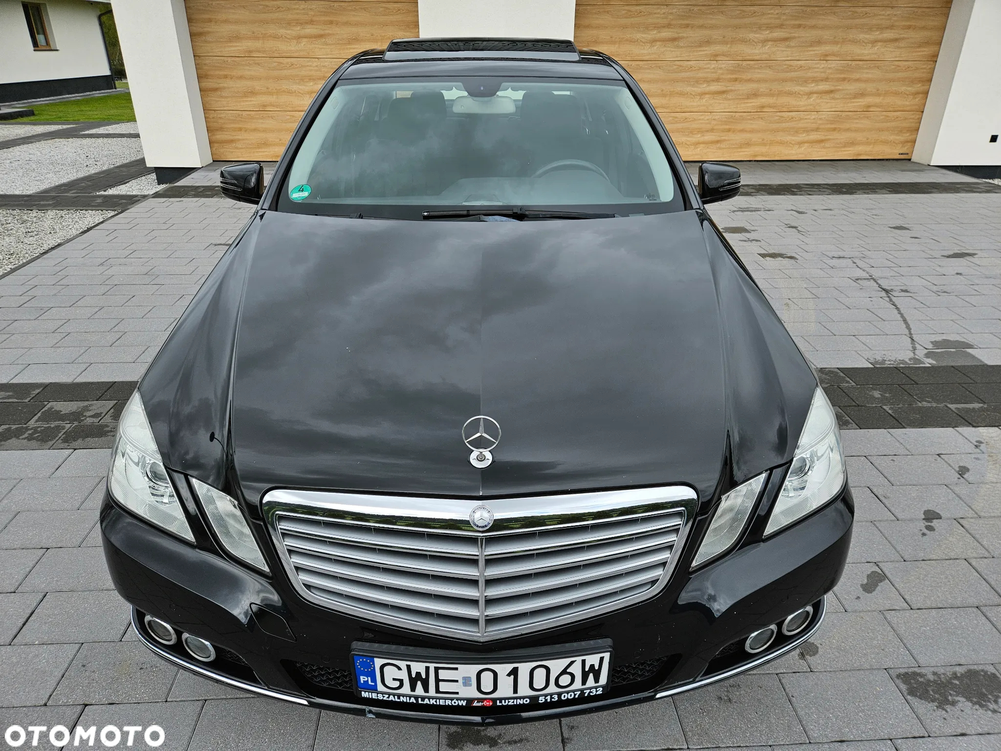Mercedes-Benz Klasa E 200 CGI BlueEFFICIENCY 7G-TRONIC Avantgarde - 4