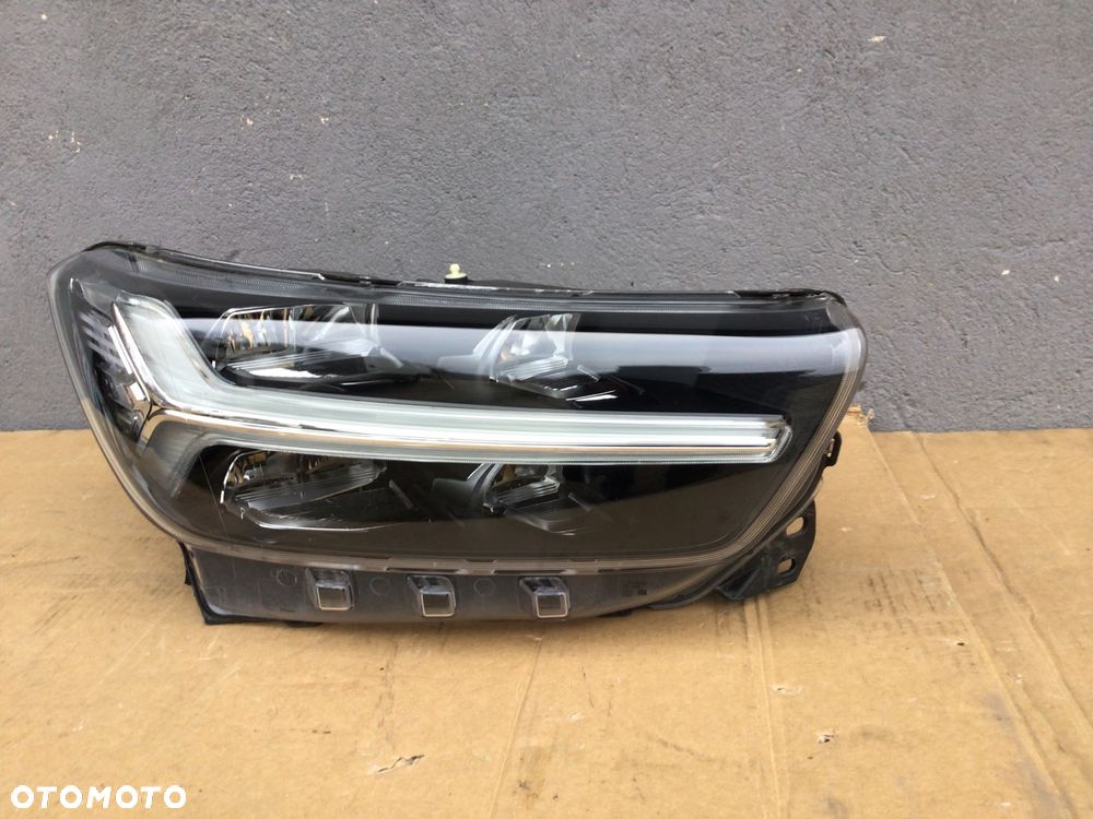 Lampa przednia prawa Volvo XC40 ll 2 Full Led