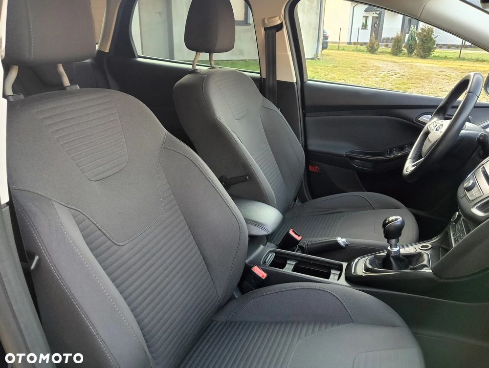 Ford Focus 1.0 EcoBoost Titanium - 23