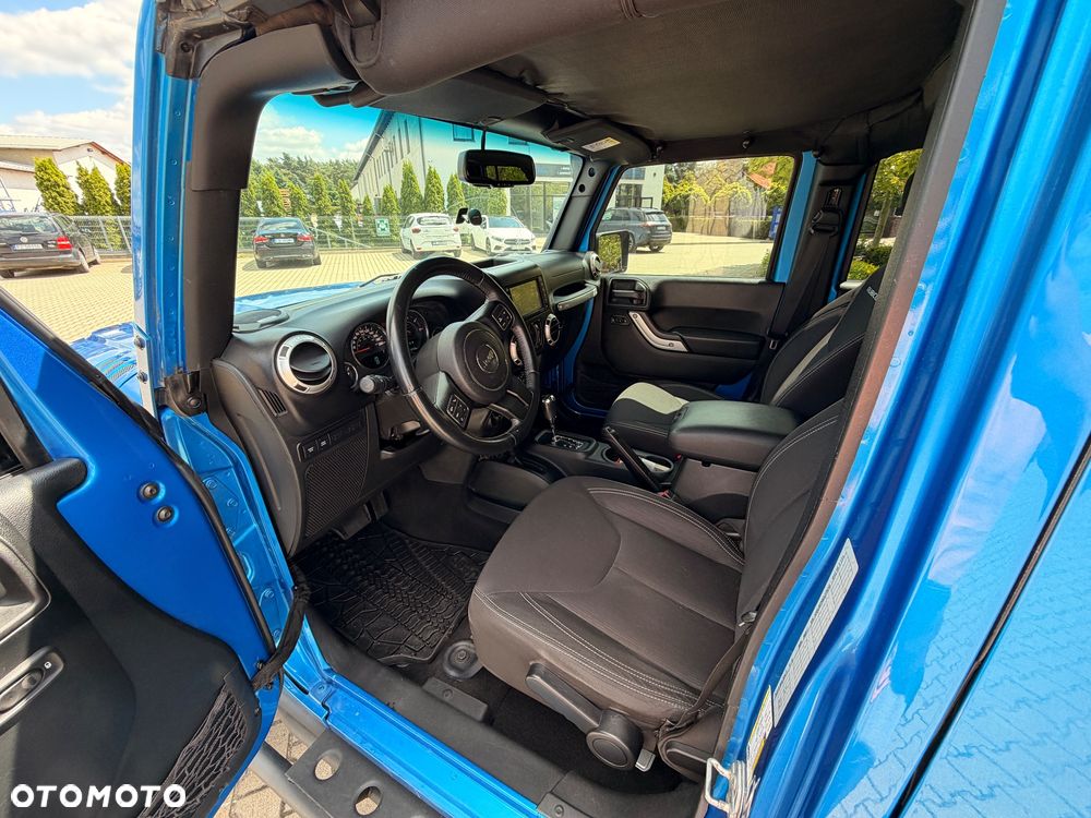 Jeep Wrangler 2.8 CRD Unlim Rubicon Recon - 24