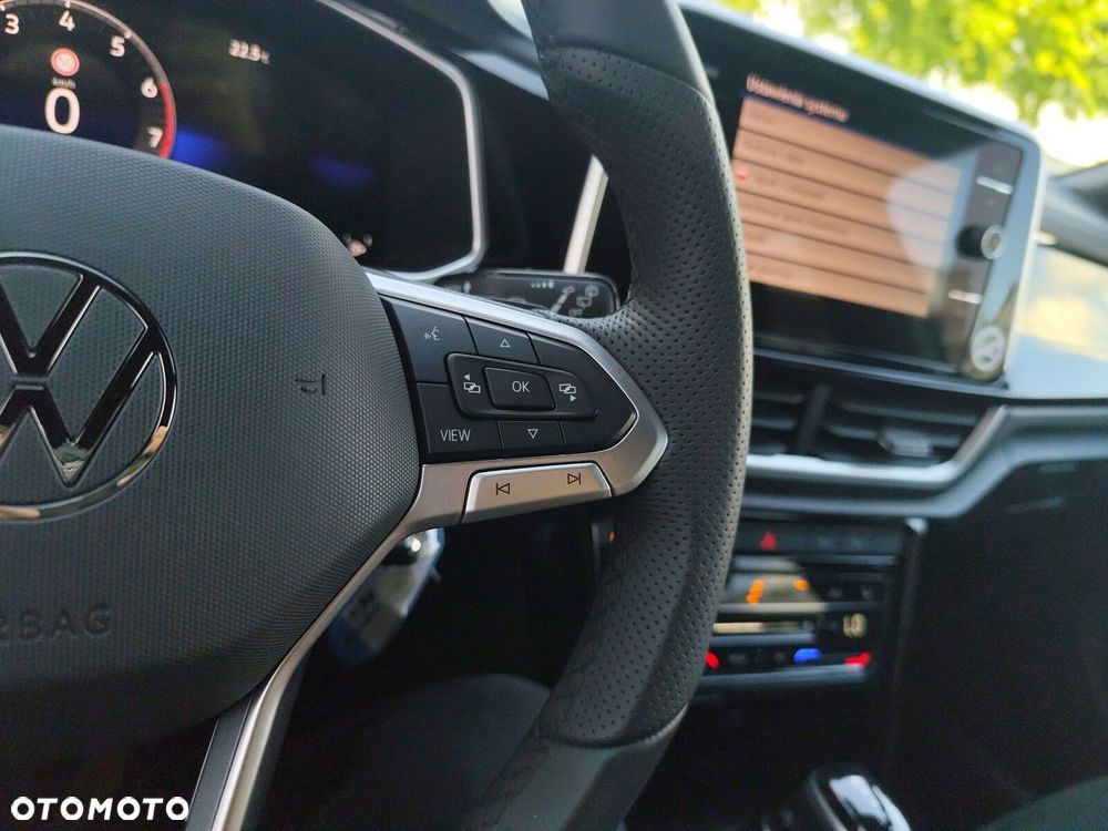 Volkswagen T-Roc 1.5 TSI R-Line DSG - 22