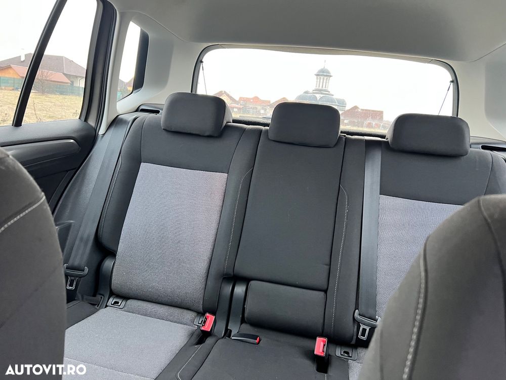 Volkswagen Golf 1.6 TDI (BlueMotion Technology) Trendline - 26