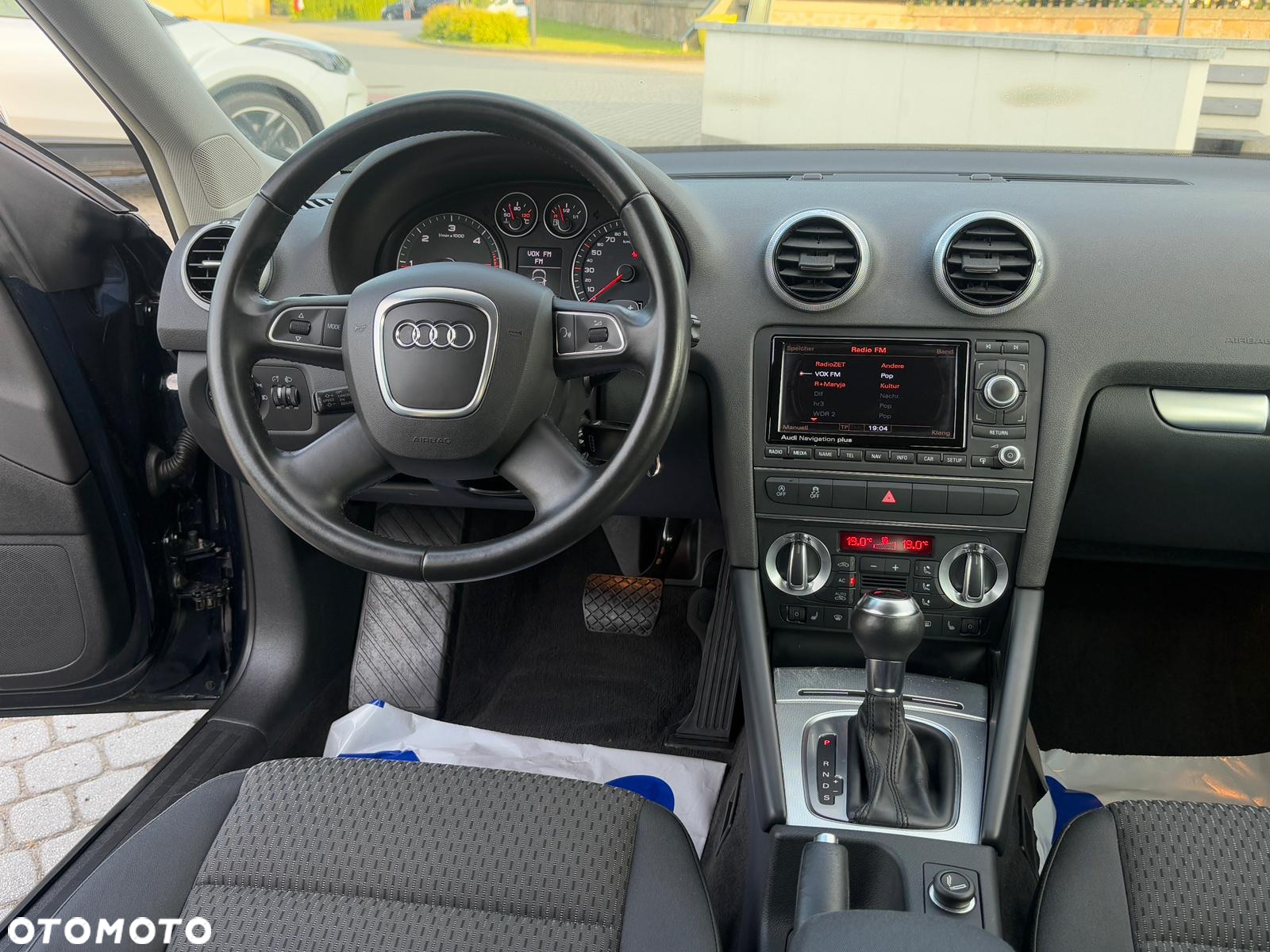Audi A3 2.0 TDI Sportback DPF (DSG) S tronic Attraction - 12