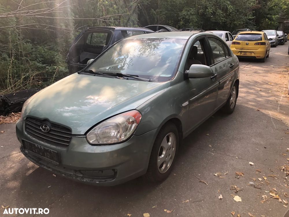 Dezmembrez Hyundai Accent 3 verde 2007 1,5 CRDI - 8