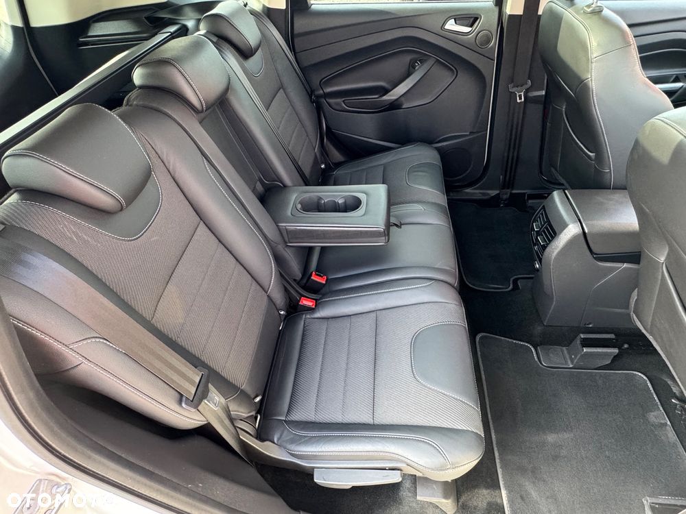 Ford Kuga 2.0 TDCi AWD ST-Line - 30