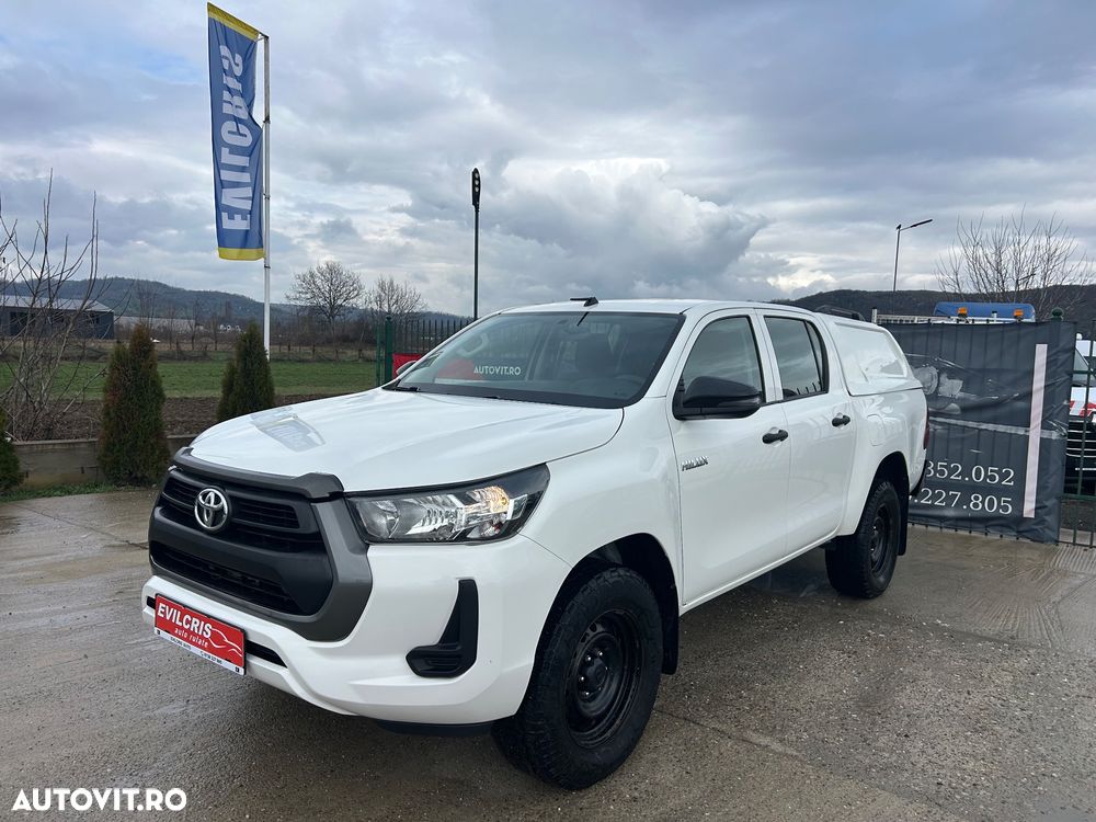 Toyota Hilux 2.4D 150CP 4x4 Double Cab 6MT Style - 3