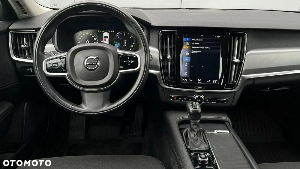 Volvo V90 D3 AWD Momentum - 32