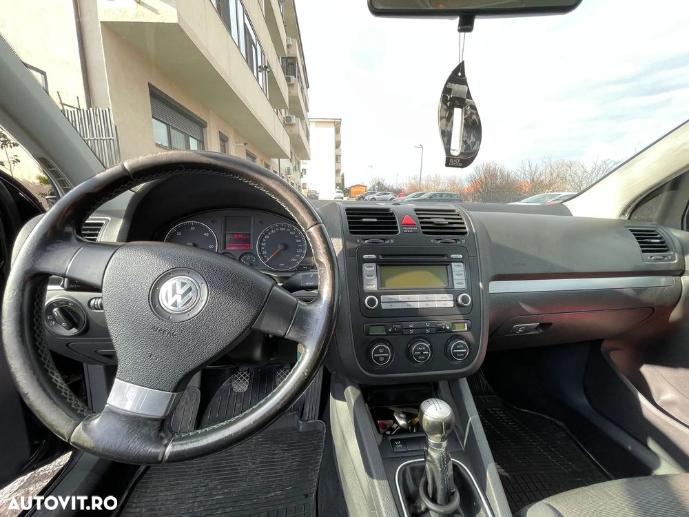 Volkswagen Golf 1.9 TDI DPF Tour - 8