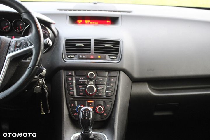 Opel Meriva 1.4 Design Edition - 11