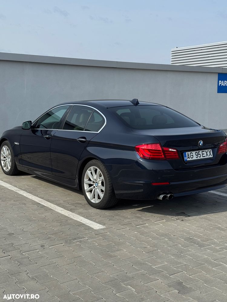 BMW Seria 5 525d xDrive - 5