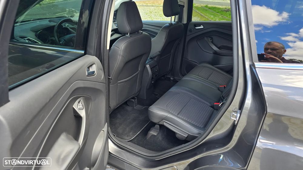 Ford Kuga 1.5 TDCi Titanium - 4