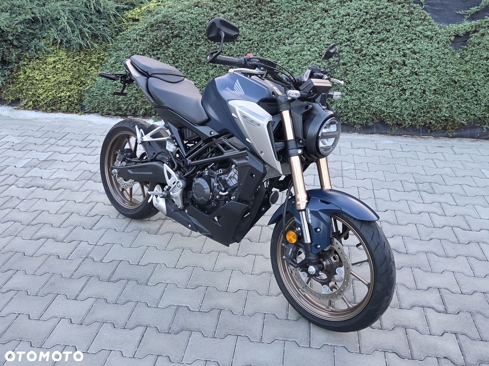 Honda CB - 9