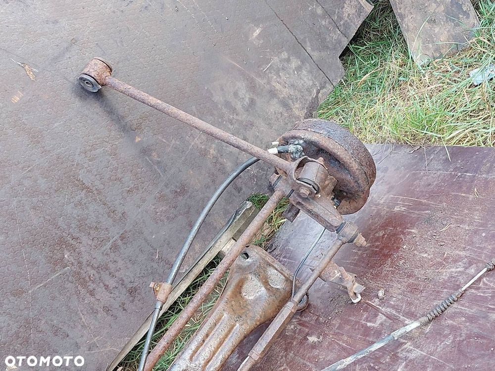 KOMPLETNE ZAWIESZENIE TYŁ TOYOTA COROLLA VII E100 SANKI BELKA TYŁ - 4